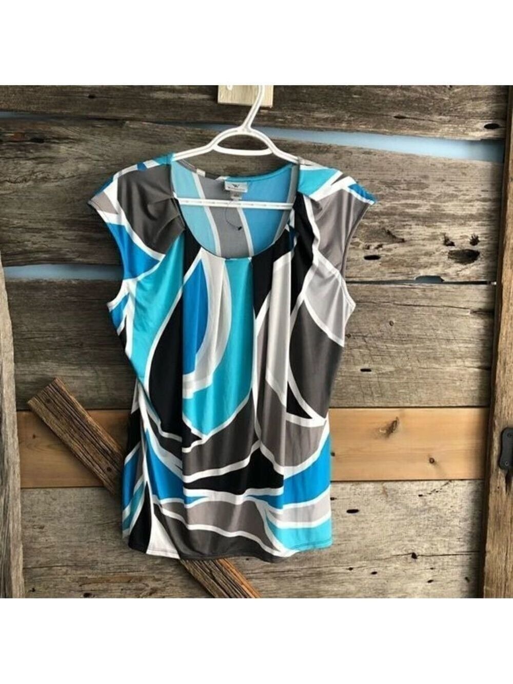WORTHINGTON NWOT size Large scoop neck sleeveless top